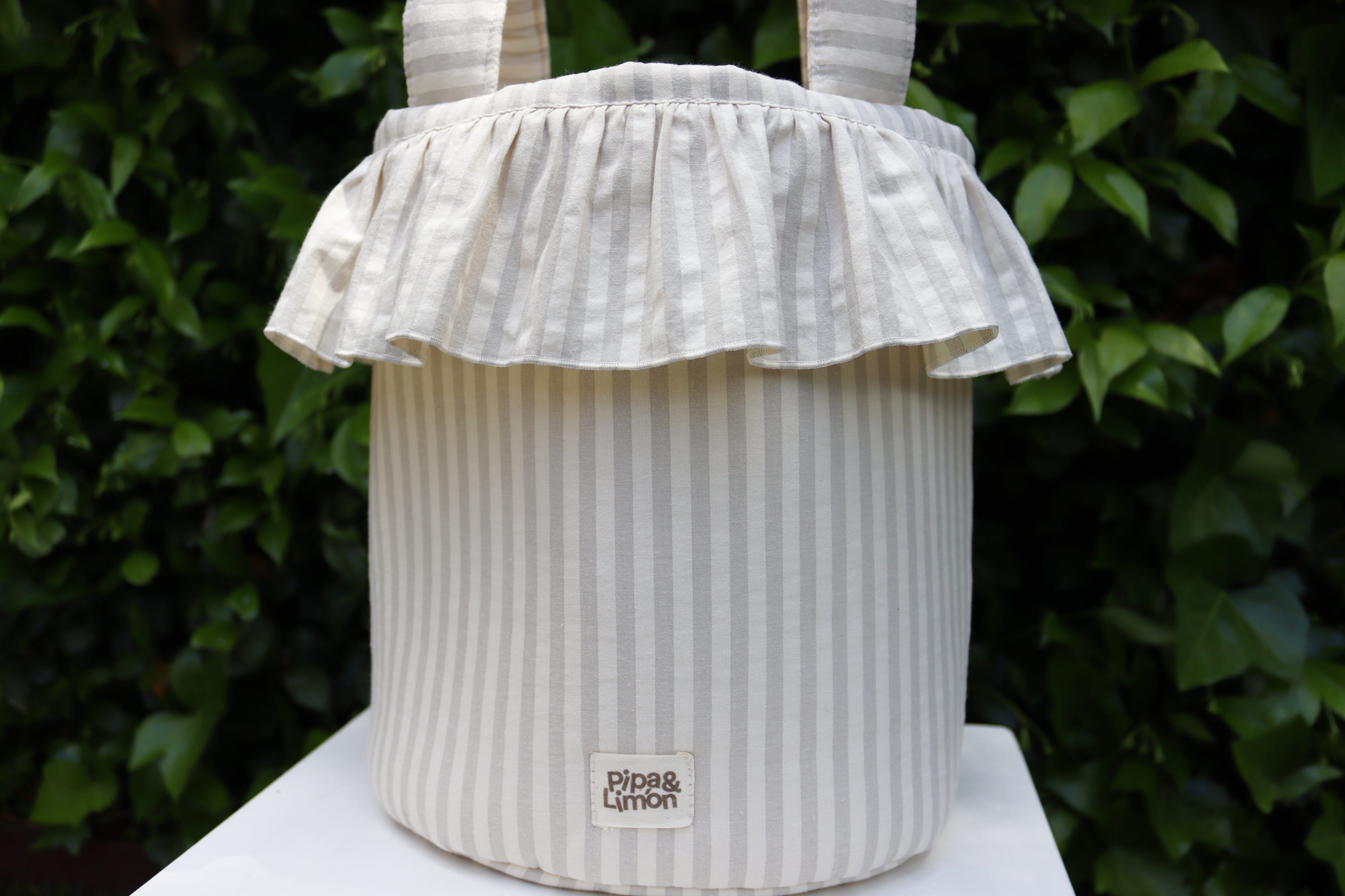 Bucket bag COOKIES/CREAM
