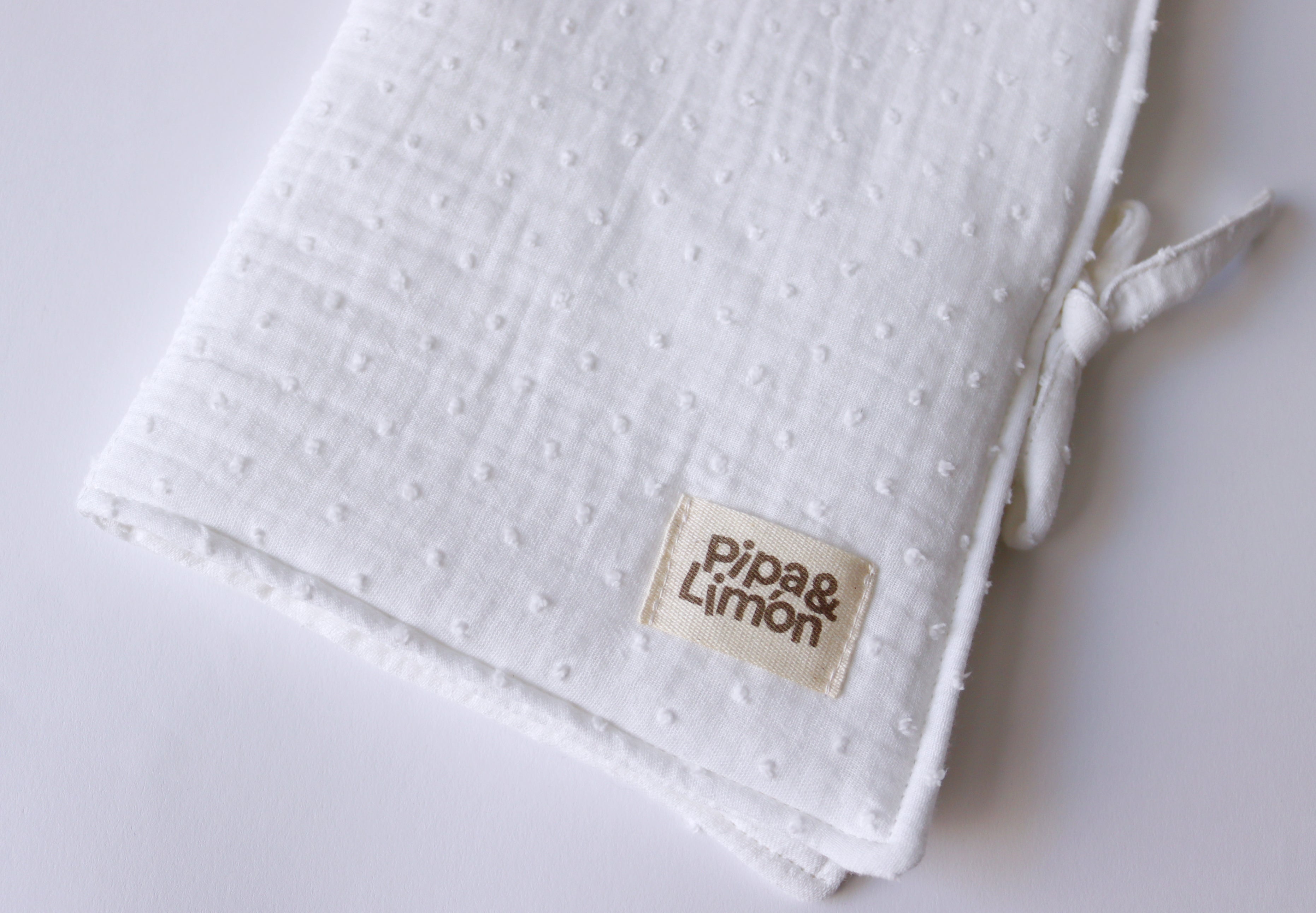 Porta pañales/toallitas PLUMETI BLANCO