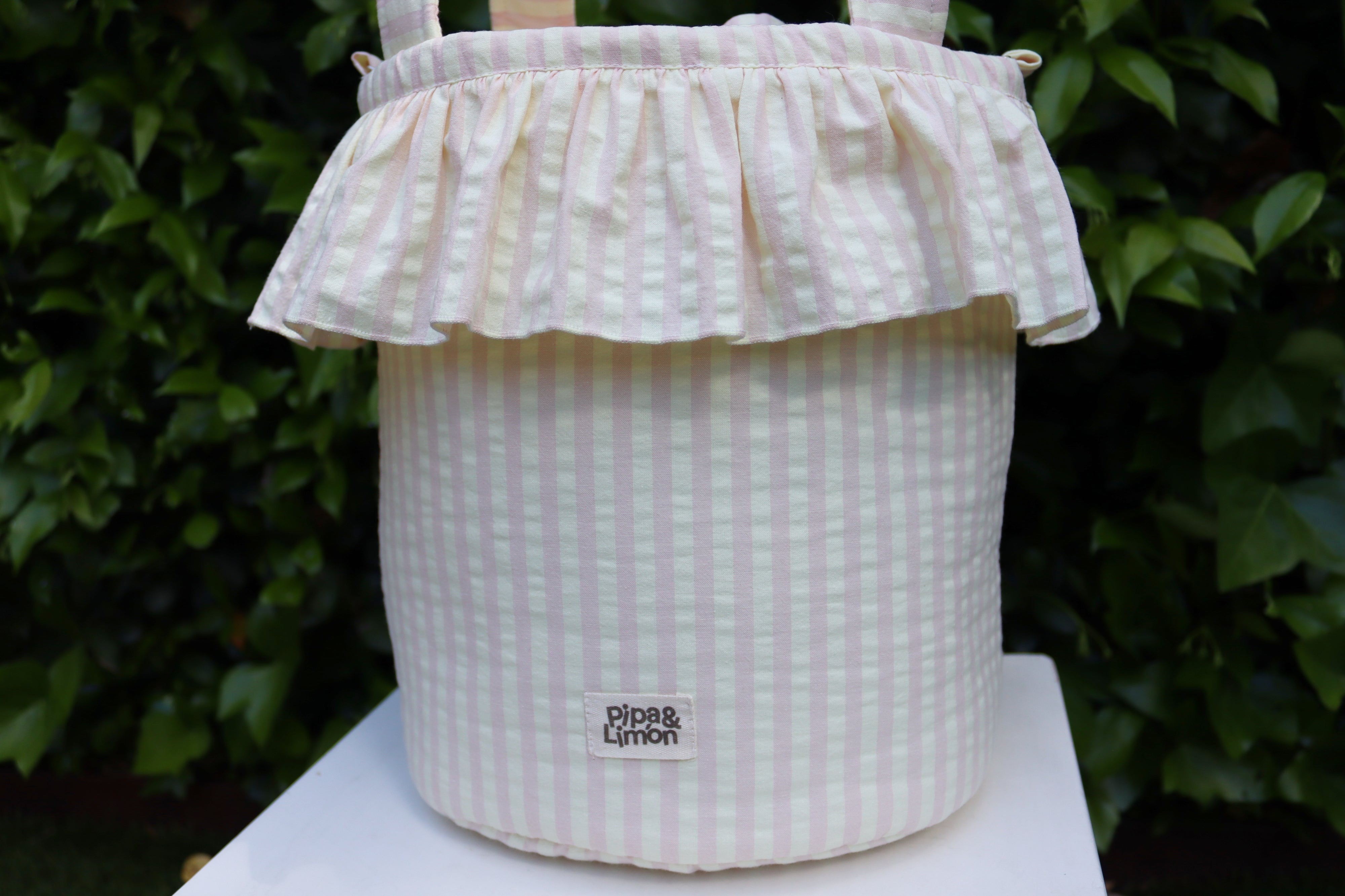 Bucket bag STRAWBERRY/VANILLA